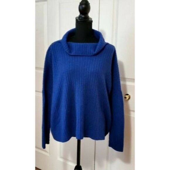 Eileen Fisher Blue Pullover knit Sweater 50% Yak/50% Wool Size Large - Picture 1 of 6